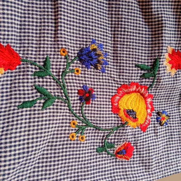 Zara Floral Navy and White Embroidered Top - Picture 7 of 16